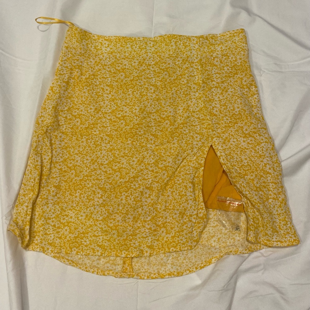 Yellow floral mini skirt